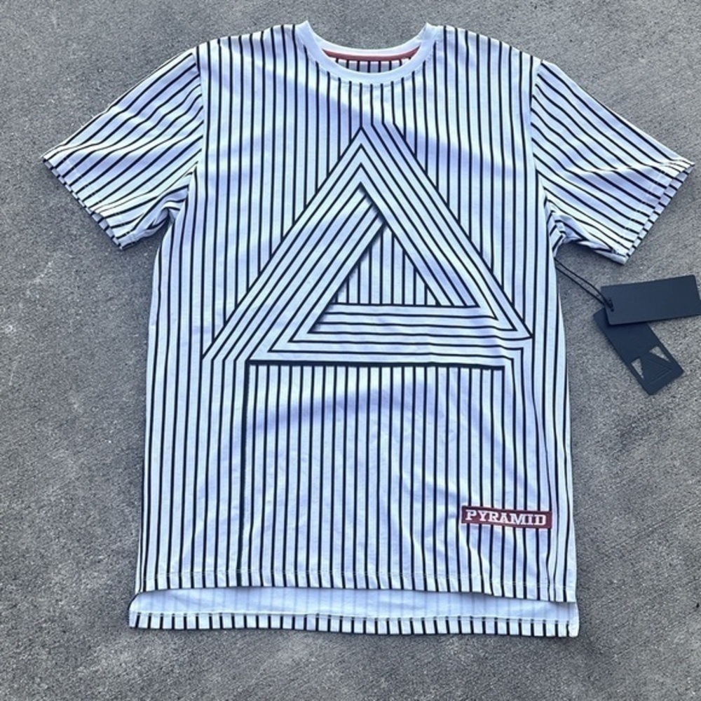 Men's Black Pyramid T-Shirt   PM3